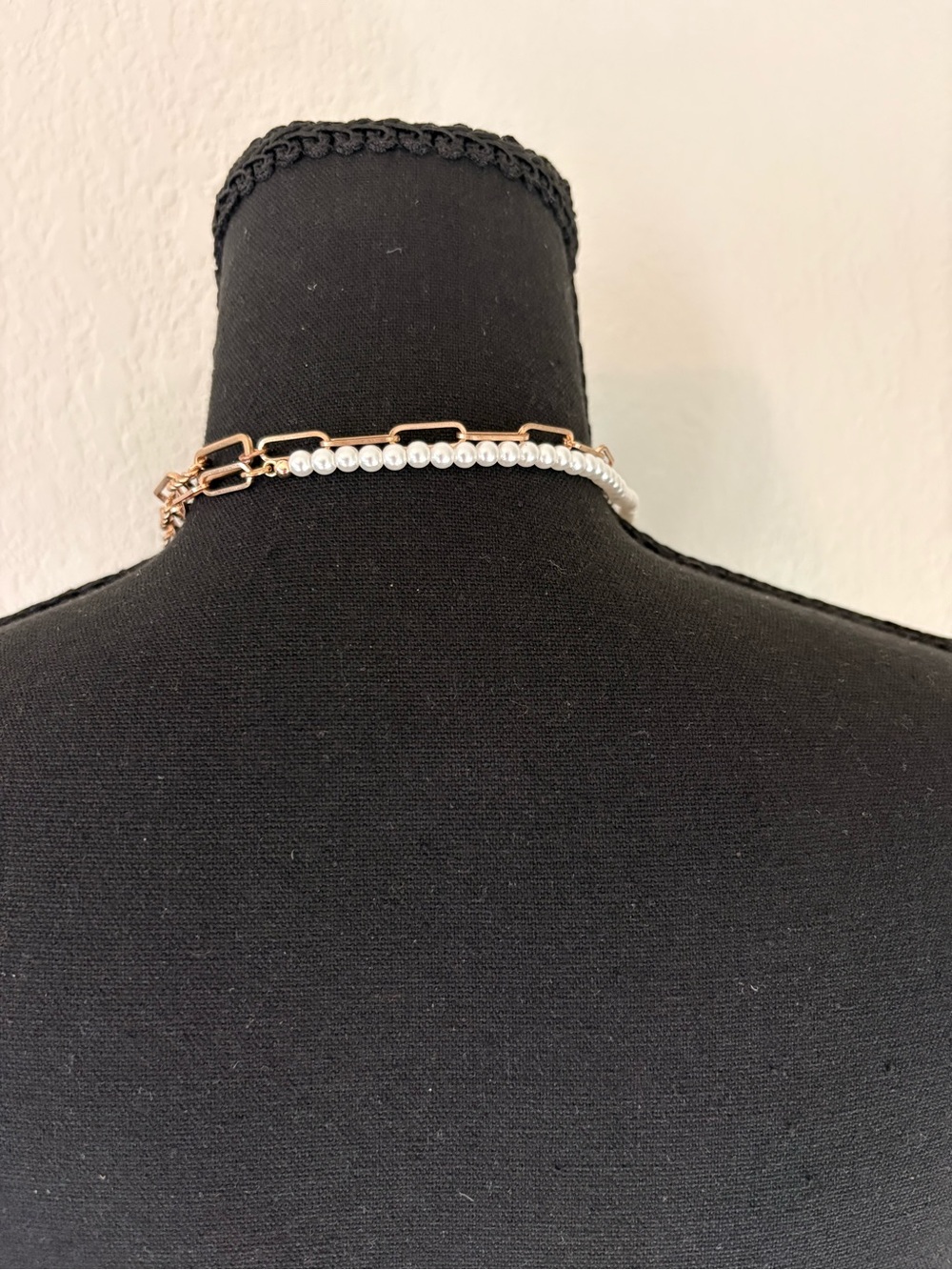Gold Link and Pearl Toggle Necklace - Elegant Two-Tone Choker - Picture 2 of 3